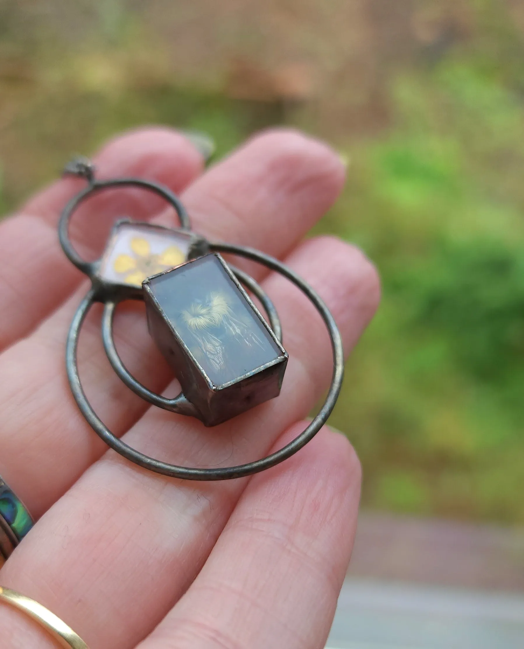 Bee   Flower Solar Necklace