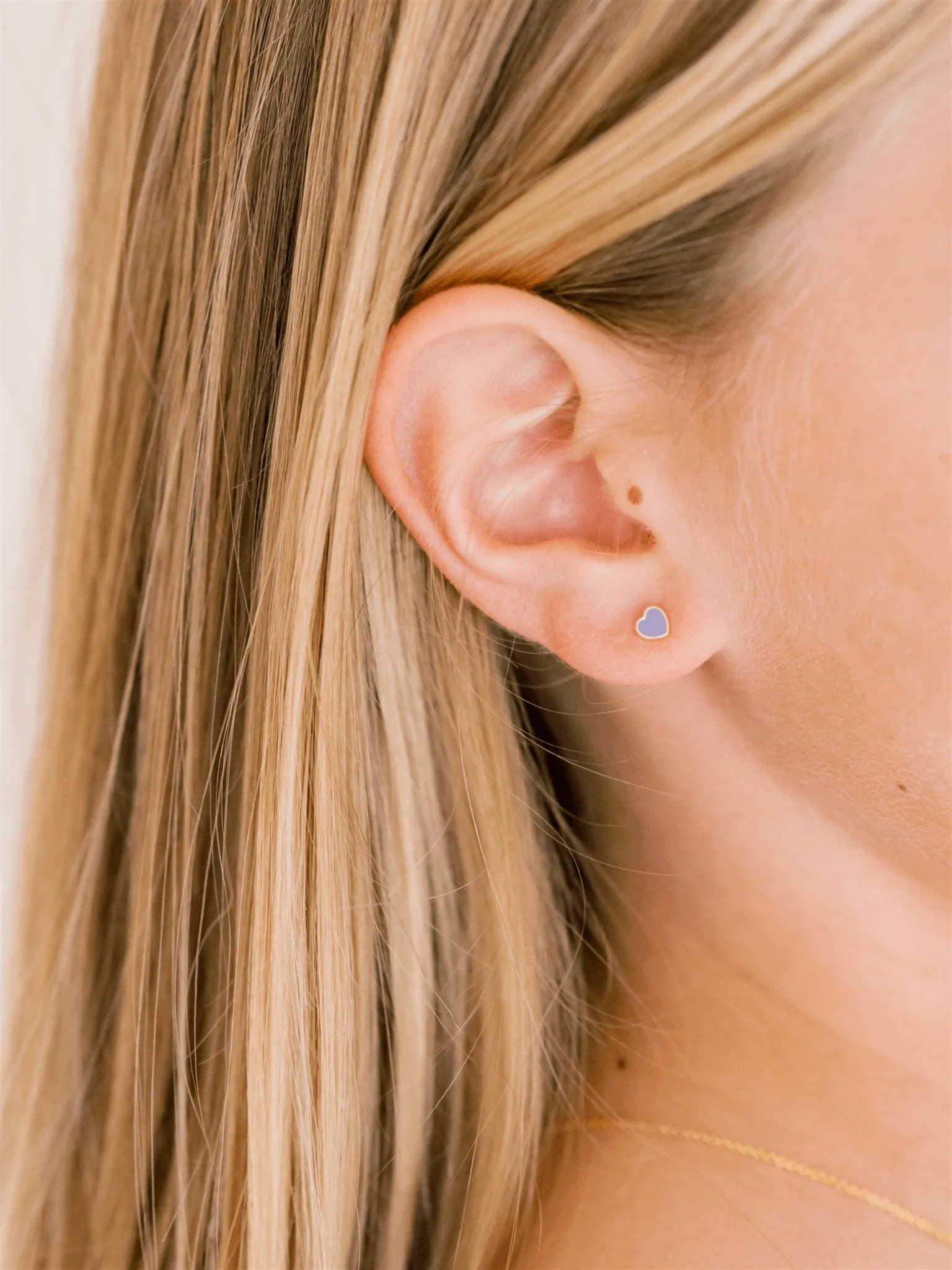 Kid Enamel Heart Stud Earrings 14K